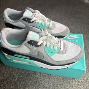 Unisex Nike AirMax 90 - White, Gray, and Teal